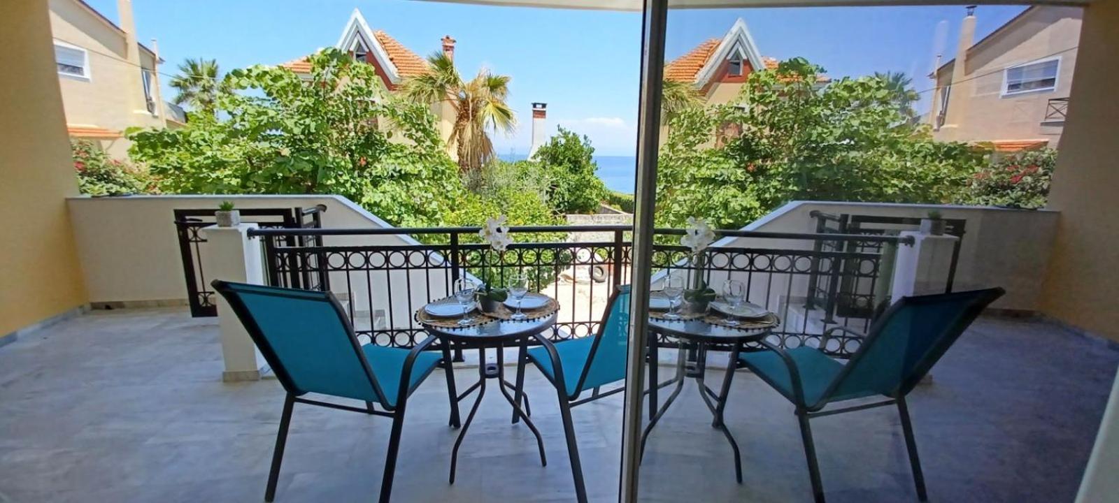 Seaview Luxury Apartment Митилини Экстерьер фото